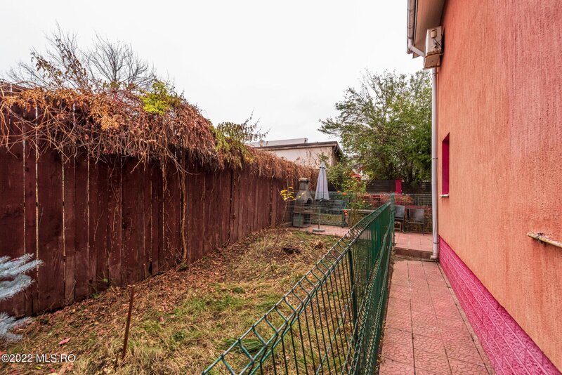 Metrou Aurel Vlaicu, vila cu 345 mp teren, curte 263 mp